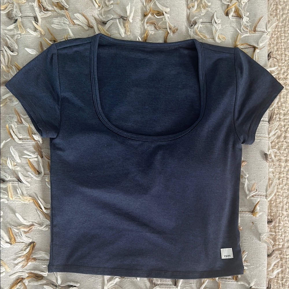 Vuori Blue Fitted Crop T-Shirt Short Sleeve